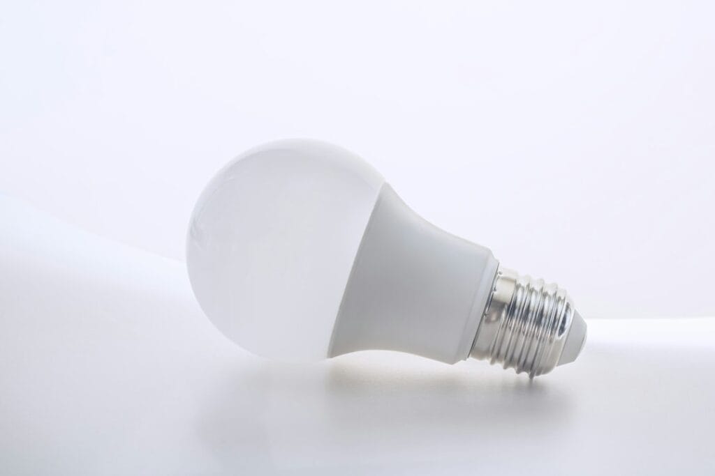 Modern Aydınlatma Teknolojilerinde Verimlilik: Led Lamba Kullanım Rehberi 4
