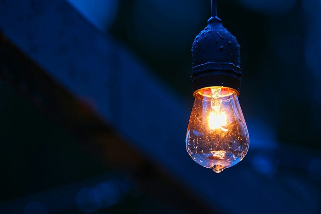 LED Teknolojisi Hakkında Kapsamlı Rehber: Çalışma Prensibi ve Kullanım Alanları 2
